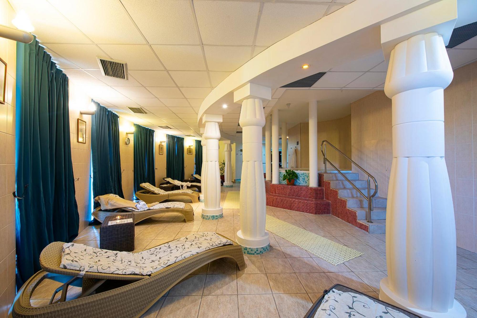 President Hotel Montfort Ždiar 外观 照片