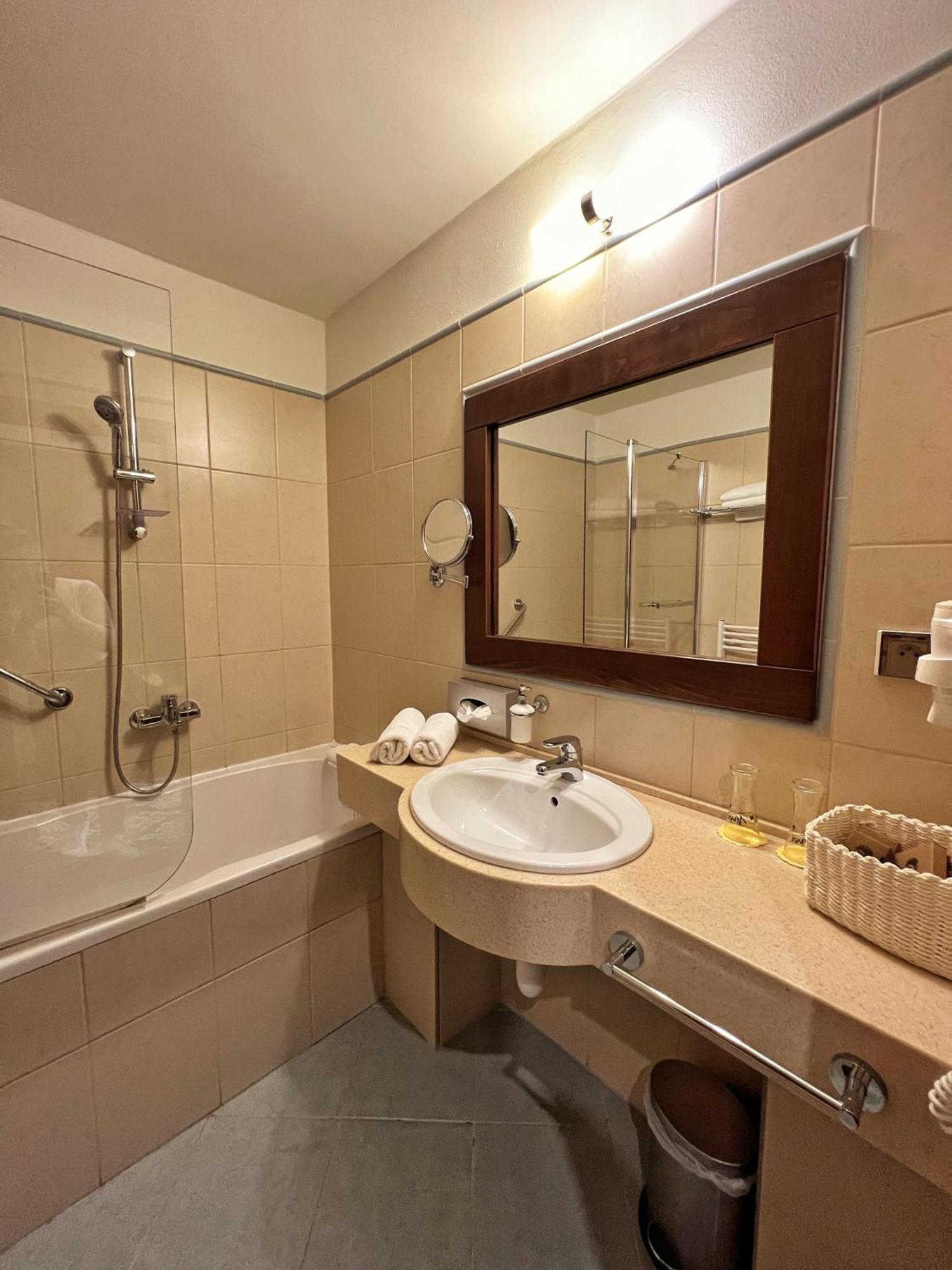 President Hotel Montfort Ždiar 外观 照片